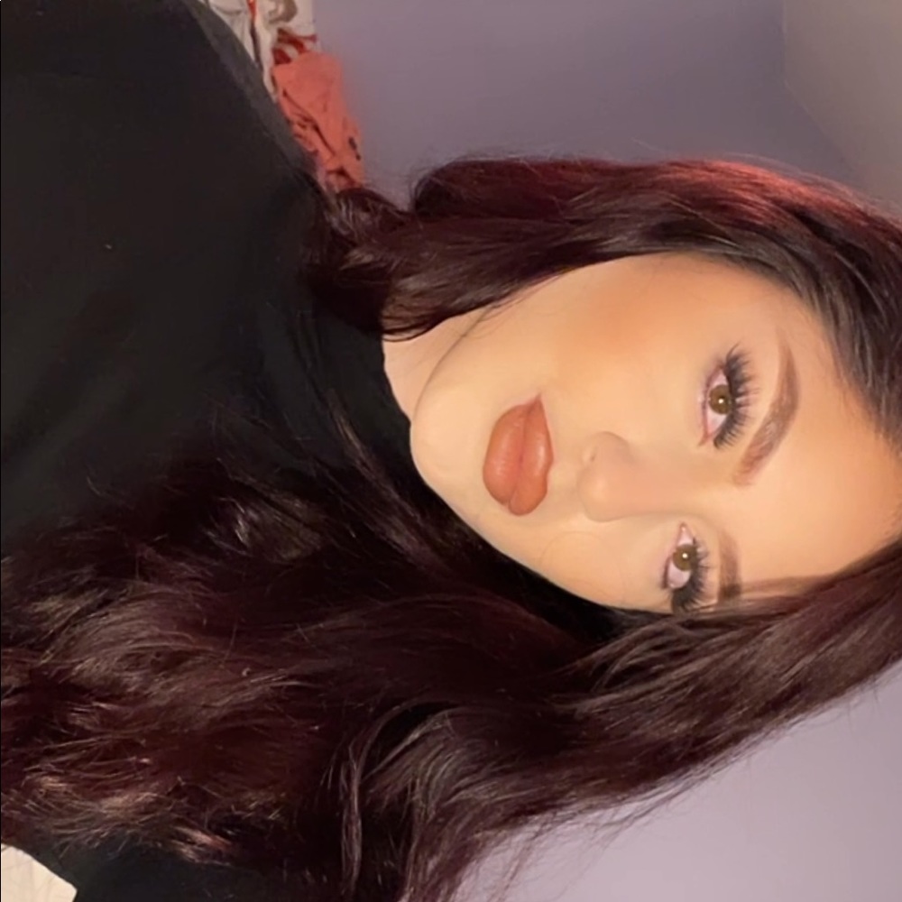 Meet your Posher, Samantha